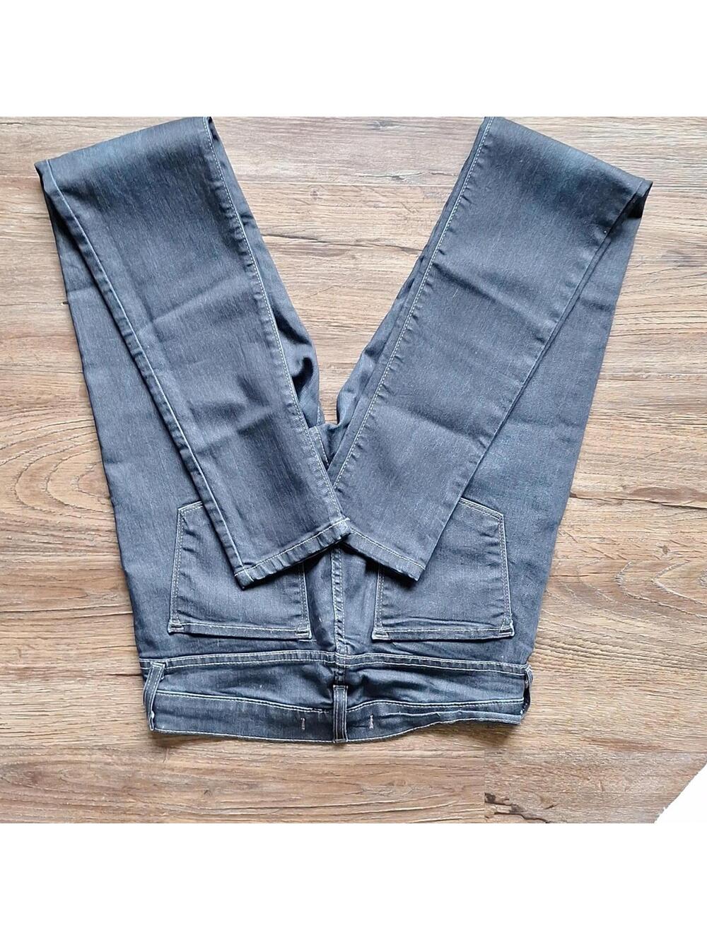 Flying Monkey Dark Wash Skinny Jean Size 27 - Picture 2 of 7